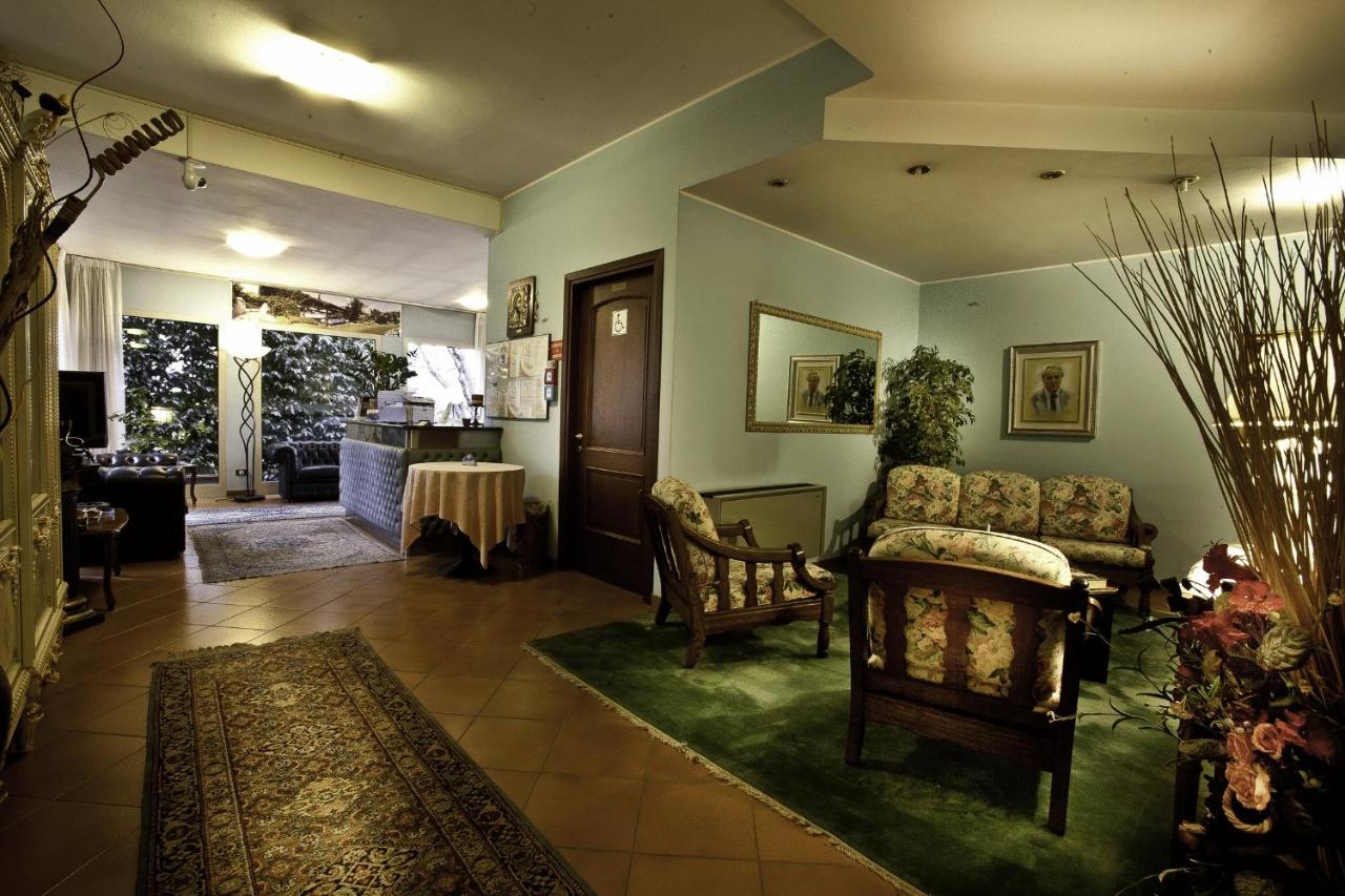 Hotel Habitat